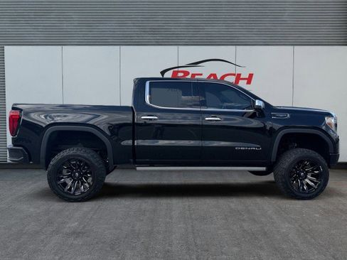 Used 2019 GMC Sierra 1500 Denali w/ Denali Ultimate Package image 9