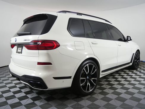 Used 2022 BMW X7 xDrive40i w/ M Sport Package image 3