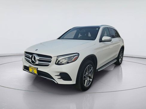 Used 2019 Mercedes-Benz GLC 300 4MATIC image 1