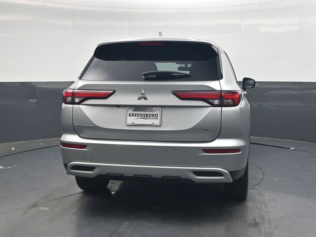 Used 2024 Mitsubishi Outlander SE FWD image 5