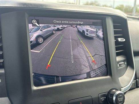 Used 2019 RAM 1500 Big Horn AWD/4WD image 14