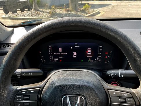 Used 2025 Honda Accord LX image 24