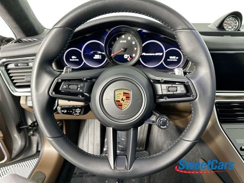 Used 2022 Porsche Panamera GTS image 17