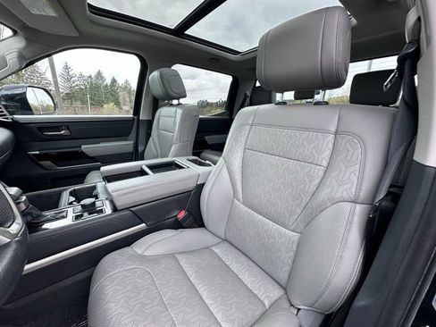 Used 2024 Toyota Tundra Limited image 12