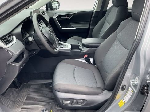 Certified 2025 Toyota RAV4 XLE AWD/4WD image 10