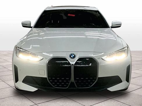 Used 2023 BMW i4 eDrive35 image 3