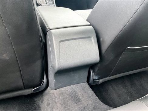 Used 2025 Volkswagen Jetta SE FWD image 10