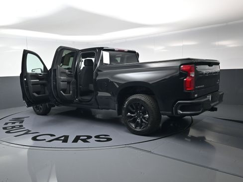 Used 2019 Chevrolet Silverado 1500 Custom w/ Custom Value Package image 27