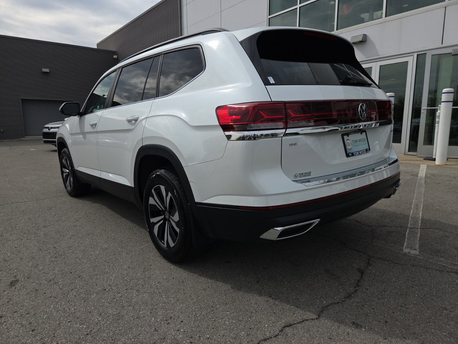 Certified 2026 Volkswagen Atlas SE AWD/4WD image 9