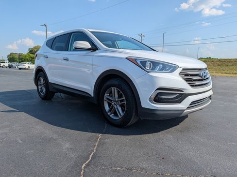 Used 2017 Hyundai Santa Fe Sport FWD image 4