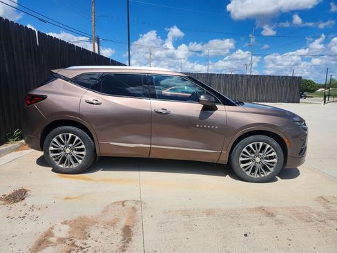 Used 2019 Chevrolet Blazer Premier w/ Driver Confidence II Package image 5