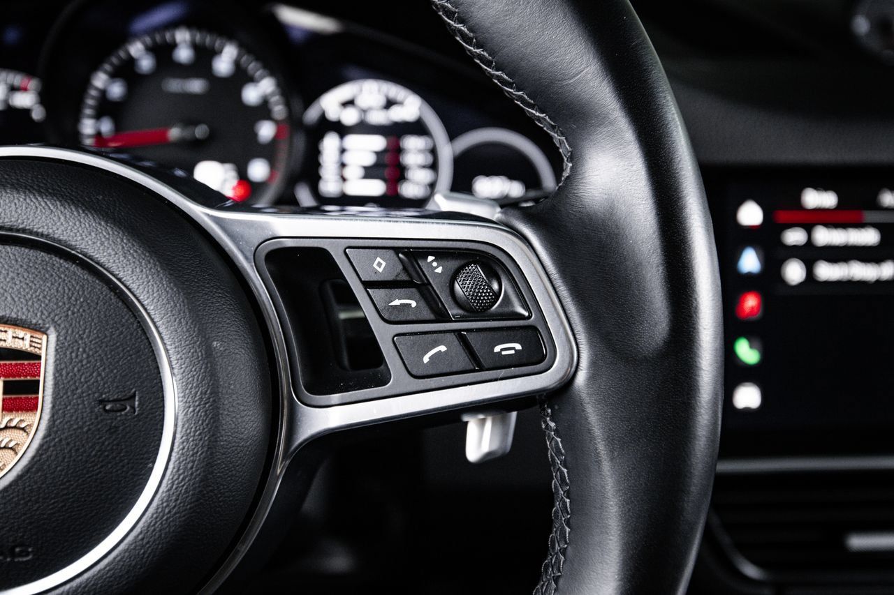 Certified 2023 Porsche Cayenne Platinum Edition AWD/4WD image 16