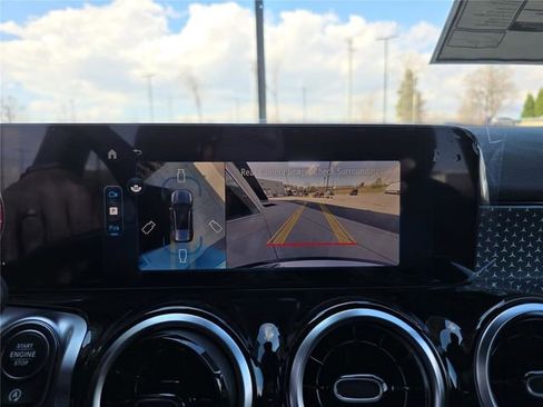 New 2026 Mercedes-Benz GLB 250 4MATIC image 28