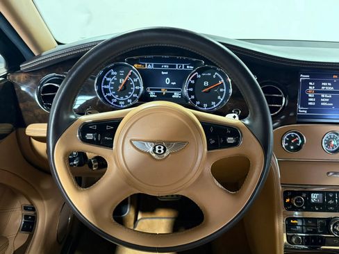 Used 2013 Bentley Mulsanne RWD image 12