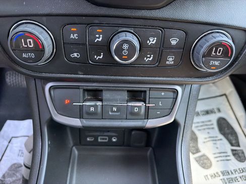 Used 2023 GMC Terrain AT4 AWD/4WD image 22