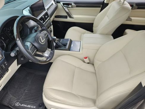 Used 2023 Lexus GX 460 Luxury w/ Sport Design Package AWD/4WD image 11