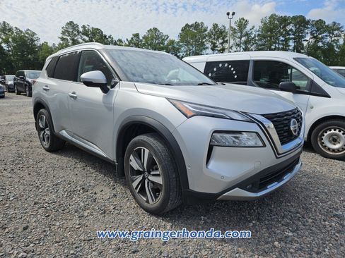 Used 2021 Nissan Rogue Platinum FWD image 5