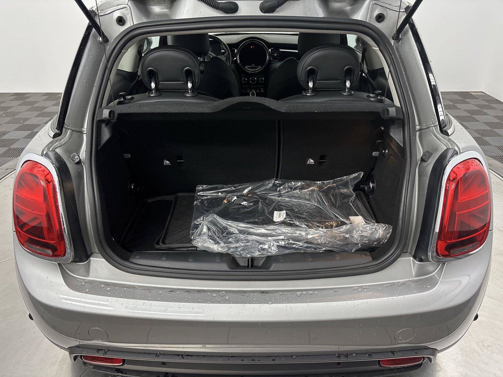 Used 2024 MINI Cooper SE FWD image 26