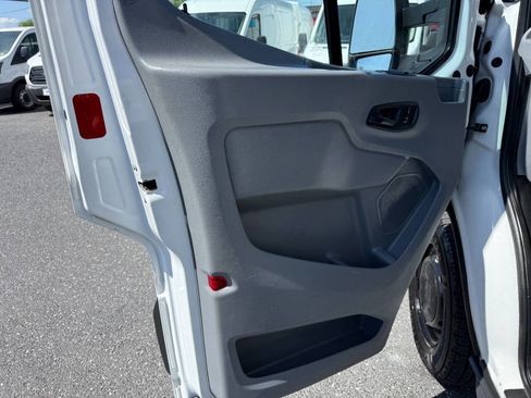 Used 2018 Ford Transit 250 138 image 11