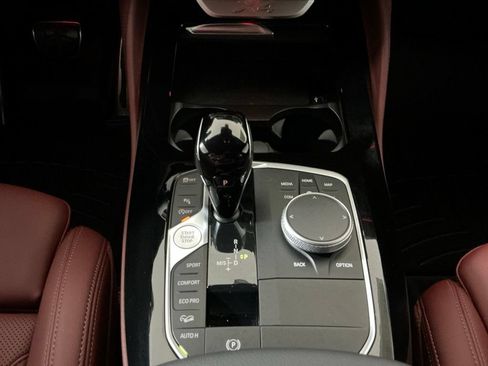 Certified 2025 BMW X4 xDrive30i w/ M Sport Package AWD/4WD image 13