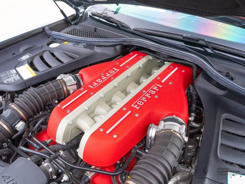 Certified 2020 Ferrari GTC4Lusso image 9