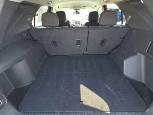 Used 2024 Chevrolet Equinox LT image 32