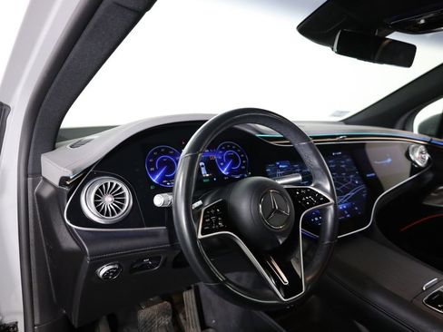 Used 2023 Mercedes-Benz EQS 580 4MATIC SUV image 28