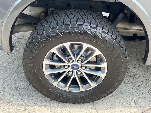 Used 2020 Ford F150 XLT w/ Equipment Group 302A Luxury AWD/4WD image 18