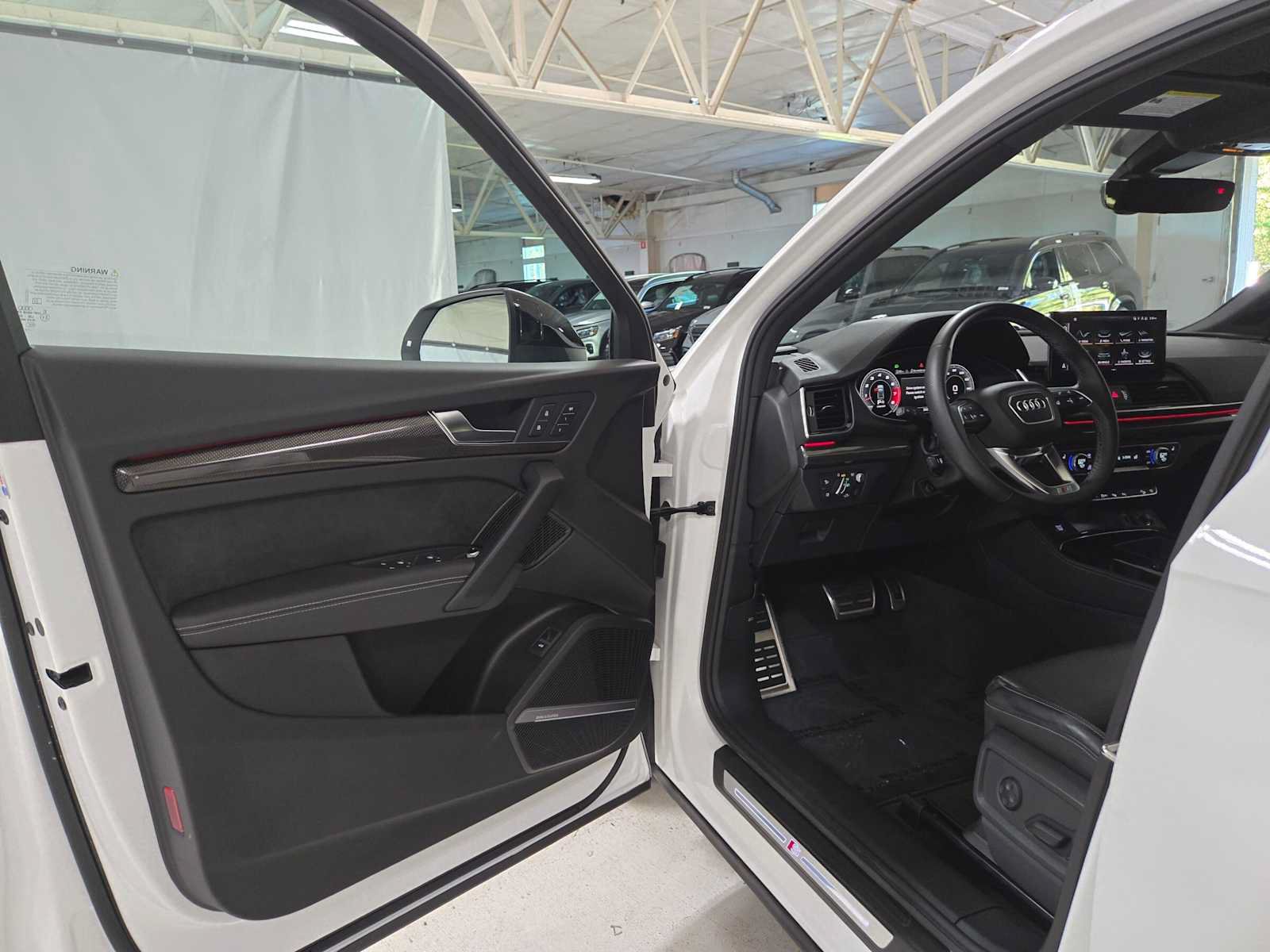 Used 2021 Audi SQ5 Prestige AWD/4WD image 19