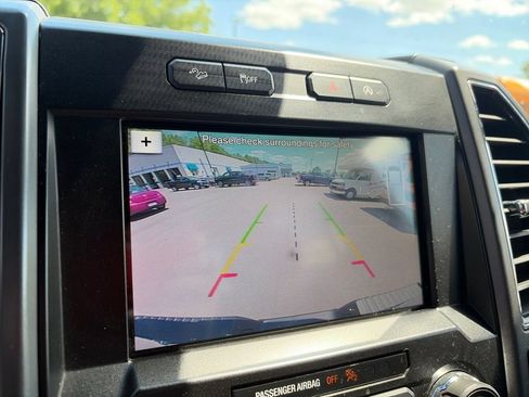 Used 2019 Ford F150 XLT w/ Equipment Group 302A Luxury AWD/4WD image 32