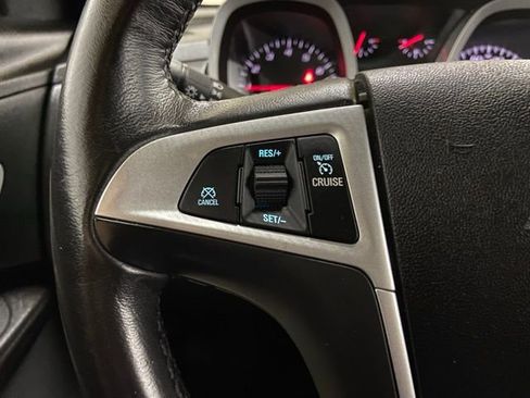 Used 2017 Chevrolet Equinox LT w/ Convenience Package image 46