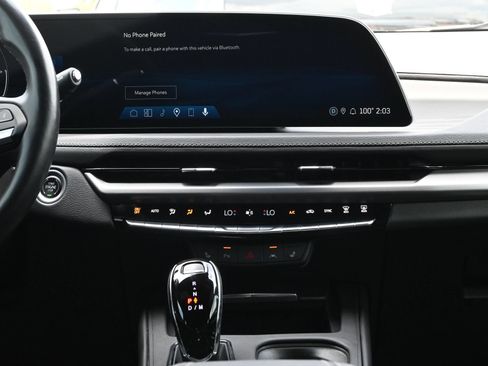 Certified 2024 Cadillac XT4 Premium Luxury w/ Cold Weather Package FWD image 9