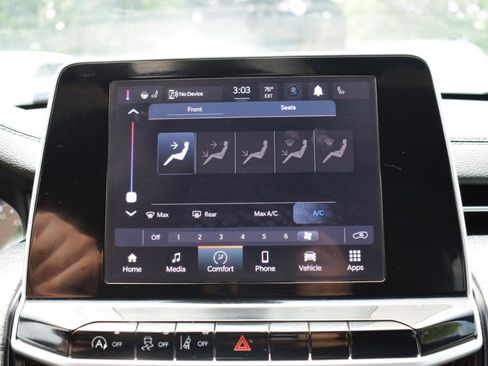 Used 2025 Jeep Compass Latitude AWD/4WD image 26