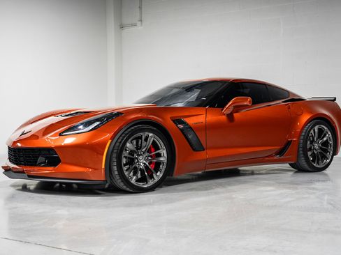 Used 2015 Chevrolet Corvette Z06 w/ Battery Protection Package image 7