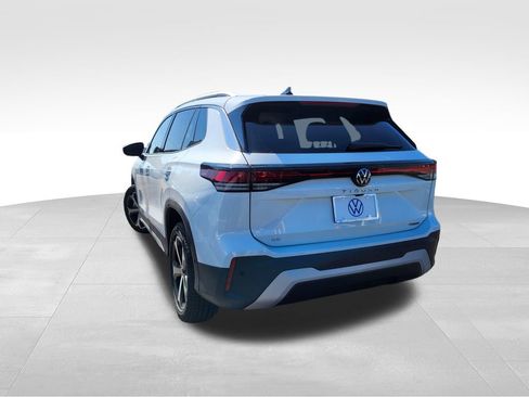 New 2026 Volkswagen Tiguan SE image 4