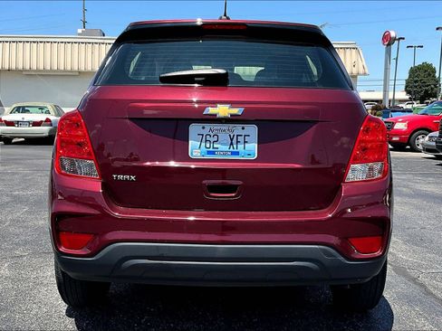 Used 2017 Chevrolet Trax LS FWD image 5
