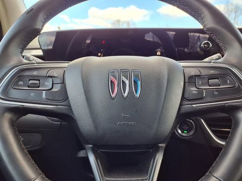 Used 2024 Buick Encore GX Sport Touring image 13