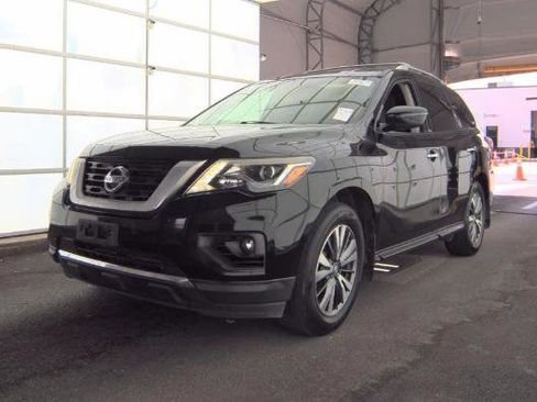 Used 2018 Nissan Pathfinder SV w/ SV All Weather Package image 1