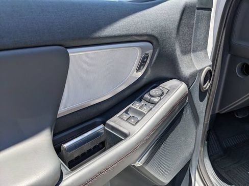 Used 2025 Ford Expedition XL AWD/4WD image 21