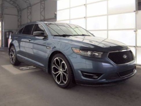 Used 2018 Ford Taurus SHO AWD/4WD image 2