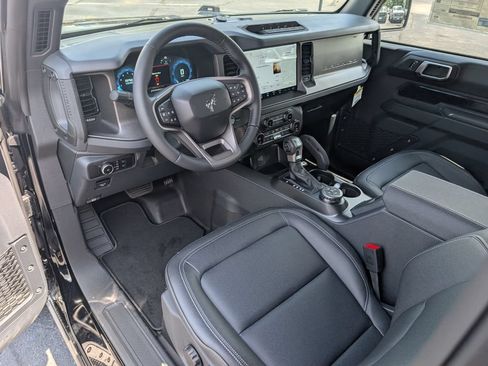 New 2026 Ford Bronco Badlands AWD/4WD image 7