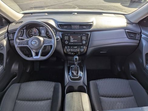 Used 2017 Nissan Rogue SV image 22