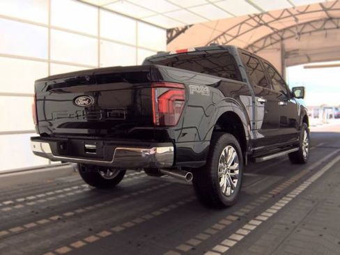 Used 2025 Ford F150 Lariat w/ Equipment Group 501A Mid AWD/4WD image 7
