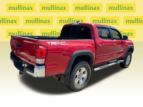 Used 2016 Toyota Tacoma TRD Off-Road w/ Towing Package RWD image 2