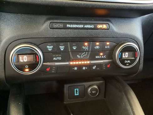 Used 2020 Ford Escape Titanium AWD/4WD image 59