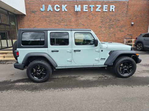 Used 2023 Jeep Wrangler Unlimited Sport AWD/4WD image 8