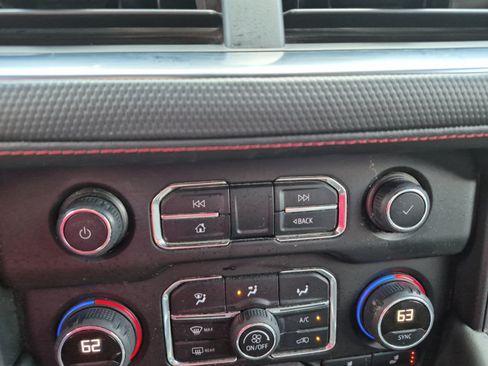 Used 2021 Chevrolet Tahoe RST RWD image 17