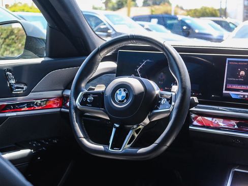 Used 2023 BMW 740i RWD image 15
