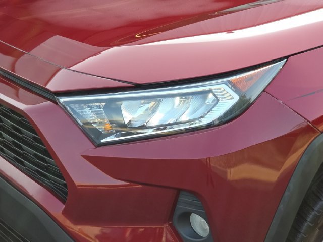 Certified 2021 Toyota RAV4 XLE Premium AWD/4WD image 29