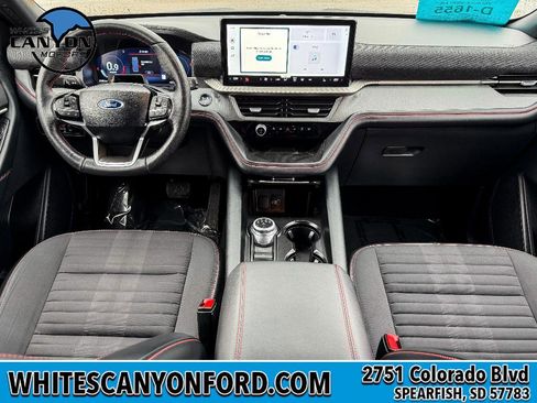 Used 2025 Ford Explorer ST-Line w/ ST-Line Street Pack AWD/4WD image 7